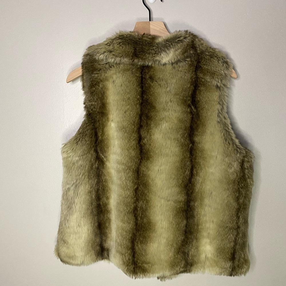 Cashmere blend vest NEW Fenn Wright Manson Faux Fur Collared Brown Black large - Picture 9 of 12